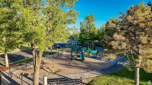 10756 S Navarro Way W, South Jordan, UT 84009 - view of community play area