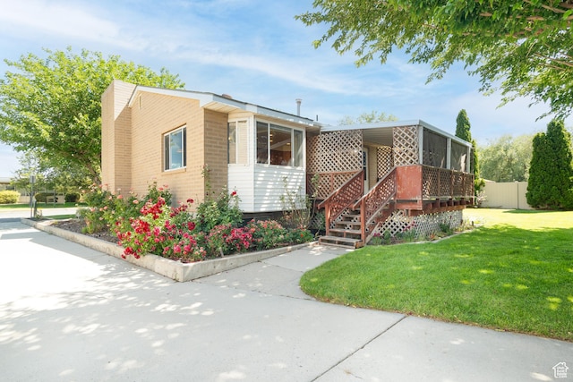 649 W Bulldog Cir, Murray, UT 84123 - view of front facade with a front yard