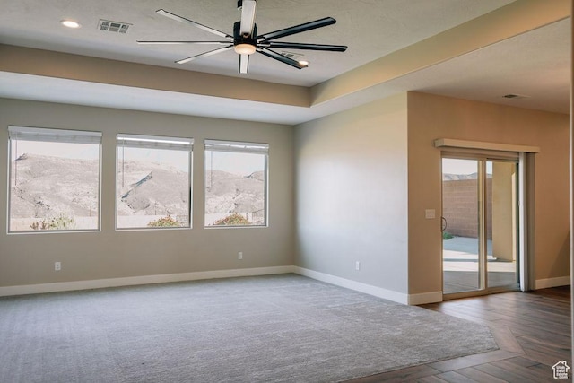 579 N Staci Dr, Hurricane, UT 84737 - unfurnished room with a ceiling fan and recessed lighting