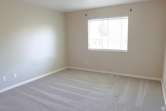 197 W 1750 N, Lehi, UT 84043 - unfurnished room featuring light carpet and baseboards