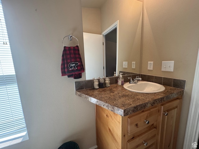 6430 S 37280 W Unit 40, Fruitland, UT 84027 - bathroom with vanity