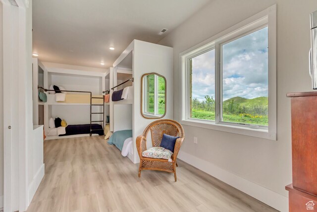 370 S Got Teeth Ln E, Emigration Canyon, UT 84108 - living area featuring wood finished floors and recessed lighting