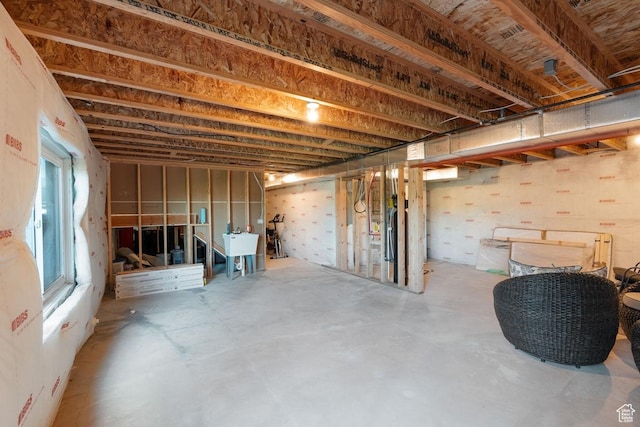 1308 E Daffodil Ct Unit 150, Layton, UT 84040 - below grade area with a sink