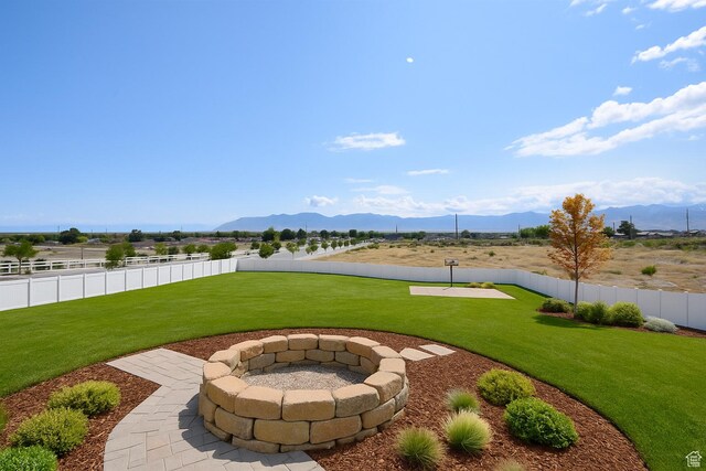 397 S Trejo Ridge Rd E, Grantsville, UT 84029 - fenced backyard featuring a mountain view