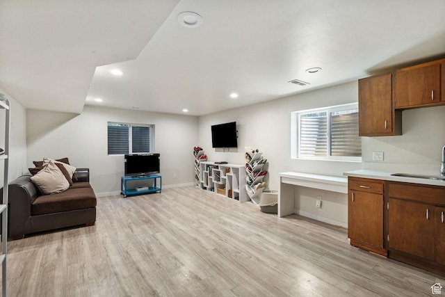 2673 E Toni Cir S, Cottonwood Heights, UT 84121 - living room with light wood-type flooring and recessed lighting