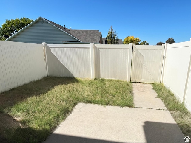 1165 N 2850 W, Provo, UT 84601 - view of yard featuring a patio and a gate