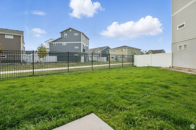 98 E Stroll Ave Unit 809, Saratoga Springs, UT 84045 - view of yard with a residential view