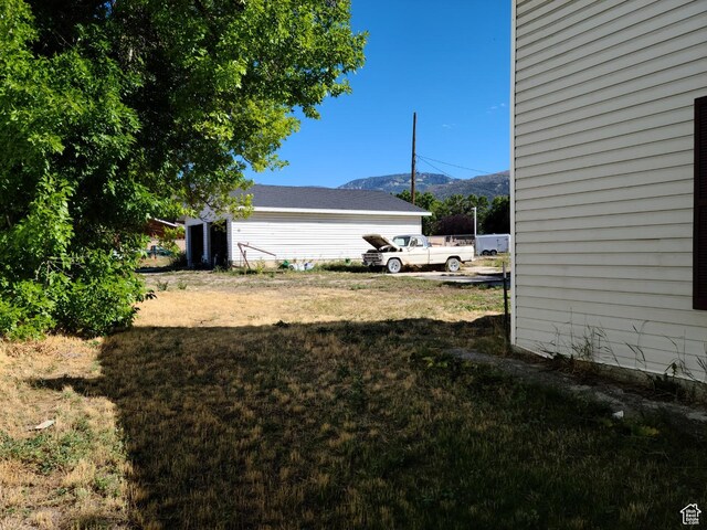 48 N Main St, Ephraim, UT 84627 - view of grassy yard with a mountain view