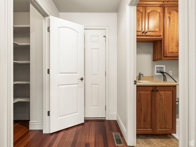 179 S 1060 E, American Fork, UT 84003 - corridor with dark wood-style floors