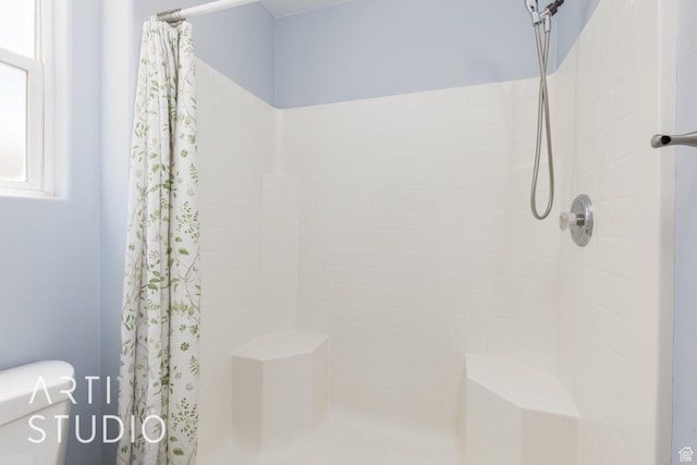524 S Indian Hills Dr Unit 102, St George, UT 84770 - bathroom featuring a tile shower and toilet