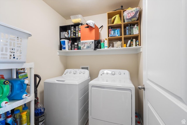 7982 N Bristlecone Rd, Eagle Mountain, UT 84005 - laundry area featuring washer and dryer
