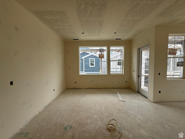 895 W Hobble Creek Ct S Unit 90, Springville, UT 84663 - unfurnished room featuring healthy amount of natural light and a textured ceiling