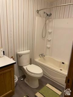 165 S 200th Ct W, Vernal, UT 84078 - full bathroom featuring vanity, shower / washtub combination, and wood finished floors