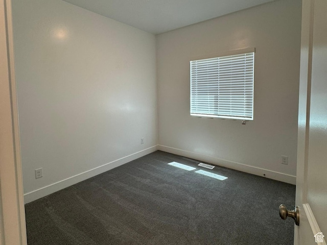 1561 S Sageberry Dr, Santaquin, UT 84655 - unfurnished room with dark colored carpet