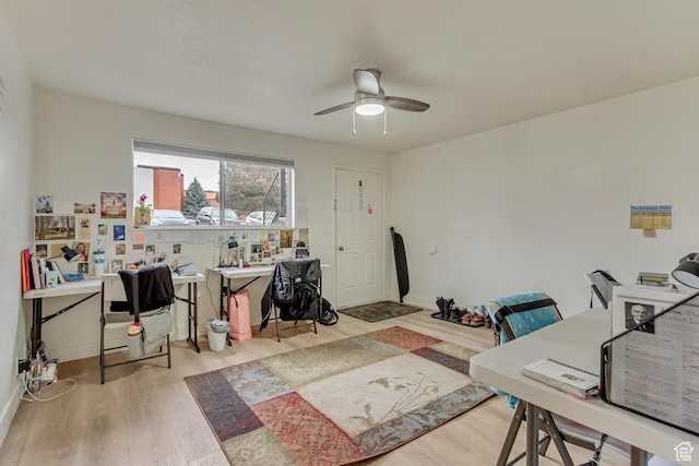 41 S 200 E, Santaquin, UT 84655 - office space with wood finished floors and ceiling fan