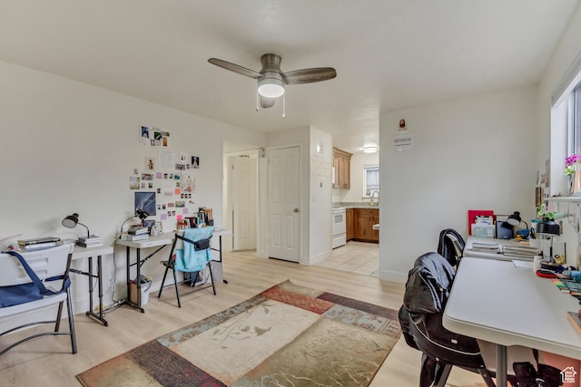 41 S 200 E, Santaquin, UT 84655 - office featuring light wood-type flooring and a ceiling fan