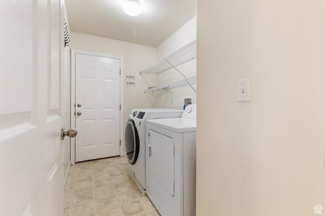 7114 N Ute Dr Unit 70, Eagle Mountain, UT 84005 - washroom featuring independent washer and dryer