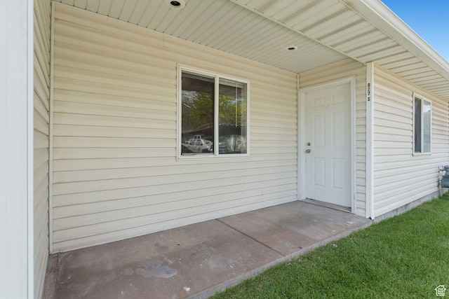 827 S 1030 W, Richfield, UT 84701 - property entrance