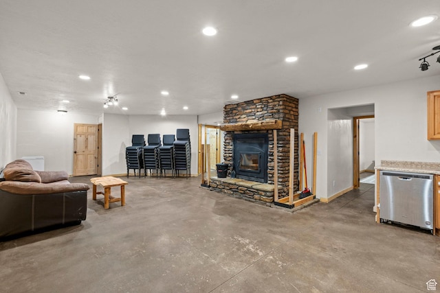 265 S 400 E, Centerfield, UT 84622 - living area featuring concrete floors and recessed lighting