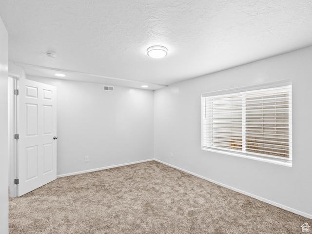517 E 1140 S, Roosevelt, UT 84066 - carpeted empty room featuring recessed lighting and a textured ceiling