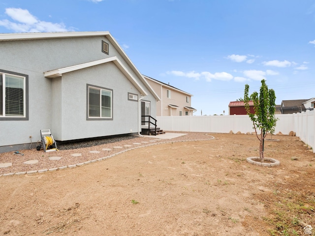 517 E 1140 S, Roosevelt, UT 84066 - fenced backyard with entry steps