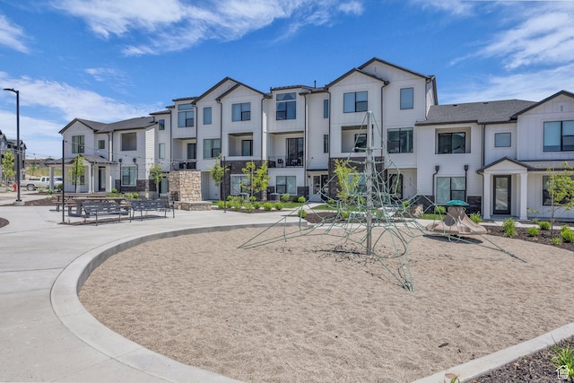 5930 Cardiff Pass Rd, Mountain Green, UT 84050 - surrounding community featuring a residential view