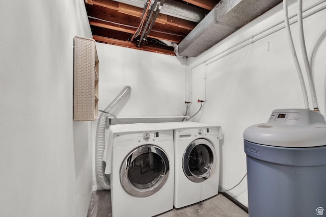 1623 E Spring Run Dr, Holladay, UT 84117 - laundry area with separate washer and dryer
