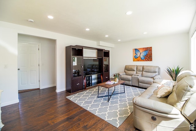 1536 N 150 W, Bountiful, UT 84010 - living room featuring dark wood finished floors and recessed lighting