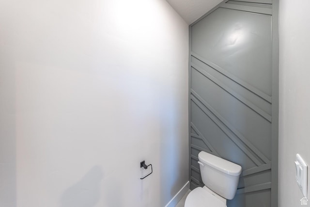 2864 N 3475 W, Plain City, UT 84404 - bathroom featuring toilet and baseboards