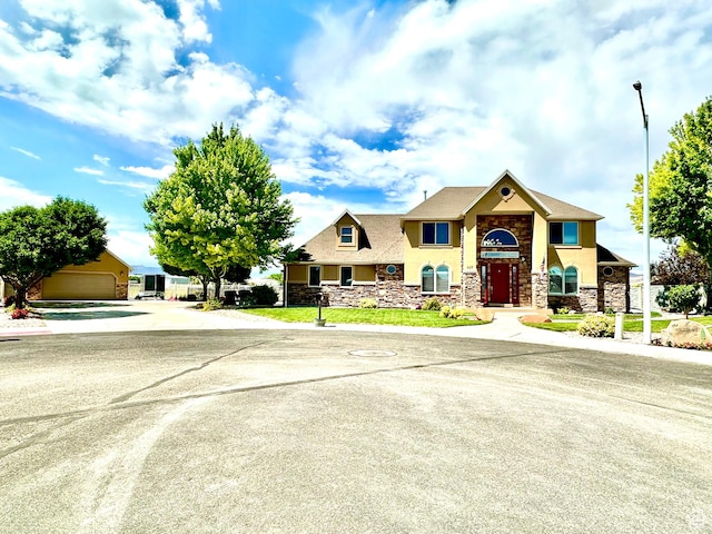 620 S Michael St, Vernal, UT 84078 - view of front of house with stone siding and stucco siding