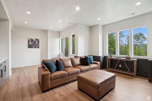 8960 Parleys Ln, Park City, UT 84098 - living area with recessed lighting, plenty of natural light, and light wood-style floors