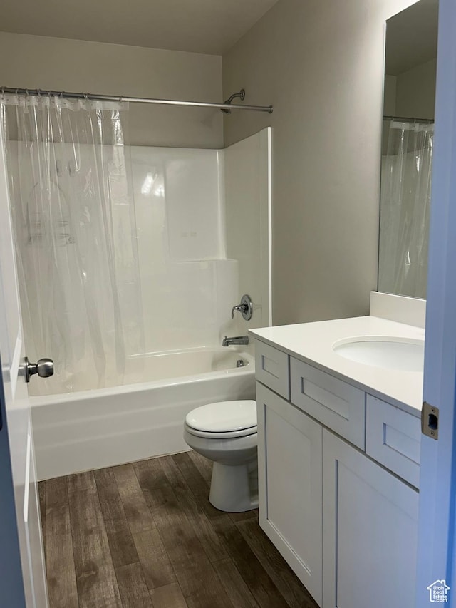 269 W 700 N, Vineyard, UT 84059 - bathroom with wood finished floors, vanity, and shower / bath combo
