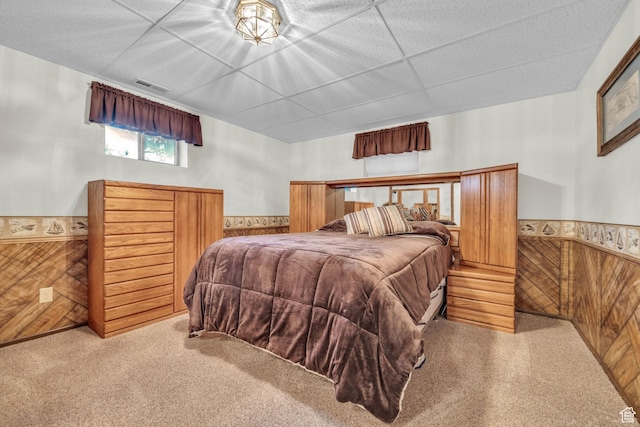 315 E Oak Ln, Kaysville, UT 84037 - bedroom featuring carpet and a wainscoted wall