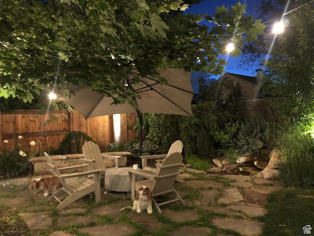 3411 E Enchanted View Dr S, Cottonwood Heights, UT 84121 - view of yard at night