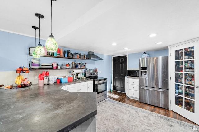 785 N 200 E, Tremonton, UT 84337 - kitchen featuring appliances with stainless steel finishes, open shelves, dark countertops, white cabinetry, and dark wood finished floors