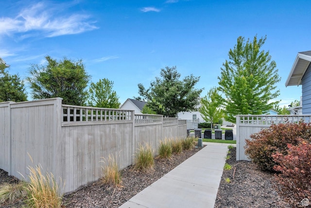 10616 S Wistful Way S, Jordan, UT 84009 - view of yard