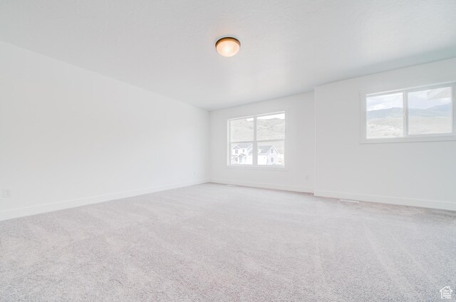 1858 N 515 W, Logan, UT 84341 - unfurnished room with light carpet