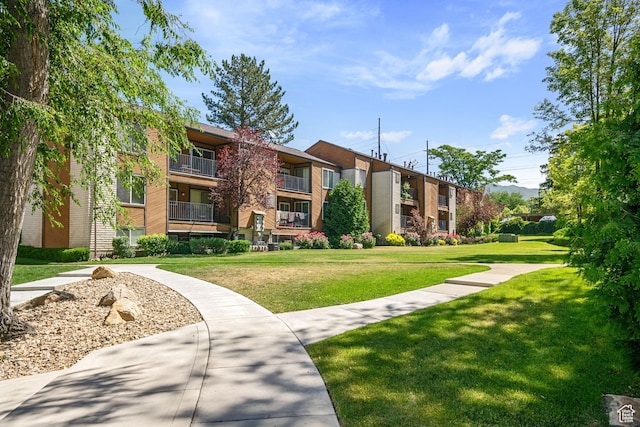 2402 S Elizabeth St Unit 5, Salt Lake City, UT 84106 - surrounding community with a lawn