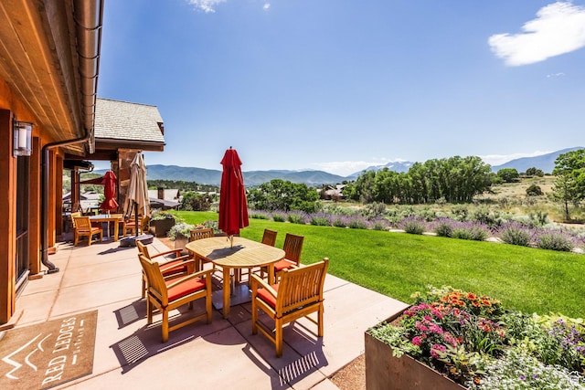 285 N Kings Peak Ct, Heber City, UT 84032 - view of patio / terrace with a mountain view and outdoor dining area