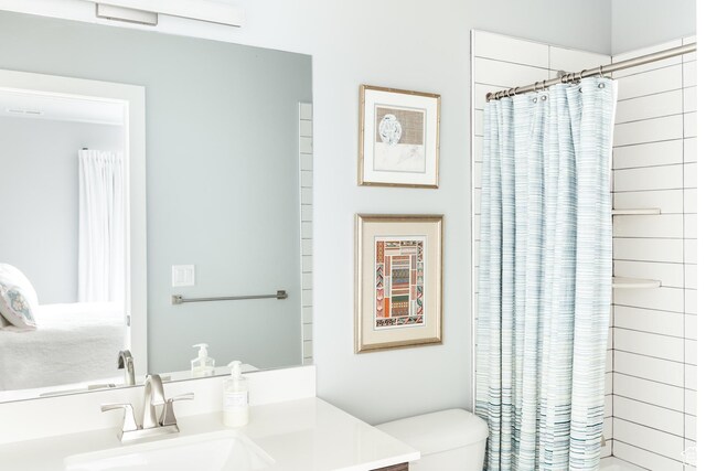 736 S 300 E Unit 1A, Salt Lake City, UT 84111 - bathroom featuring vanity and a shower with shower curtain
