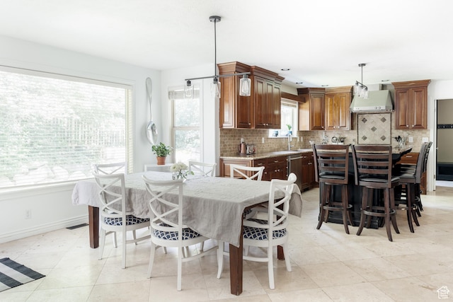 3551 S Huntington Dr, Bountiful, UT 84010 - dining room featuring baseboards