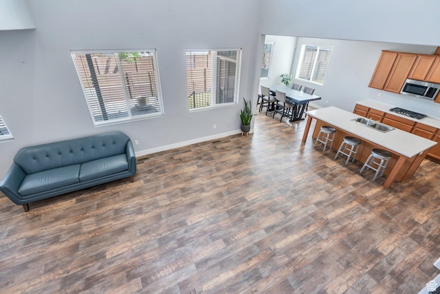 123 E 460 N, Vineyard, UT 84059 - sitting room featuring dark wood-style flooring
