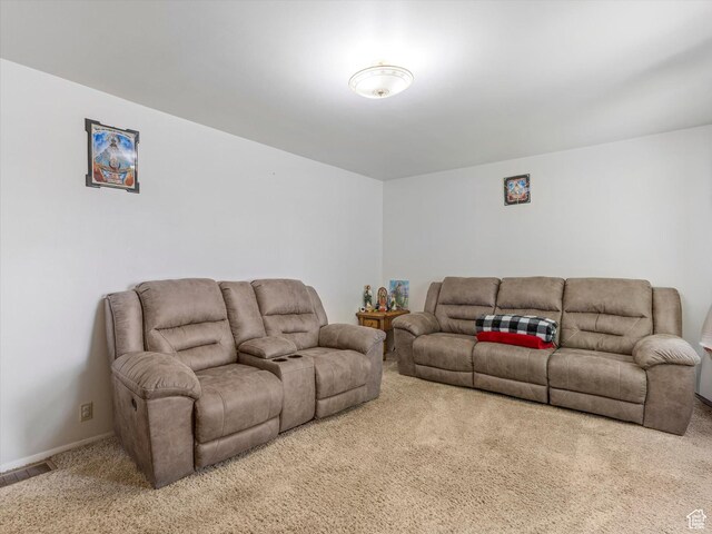 160 N 300 E, Santaquin, UT 84655 - living area featuring carpet and baseboards