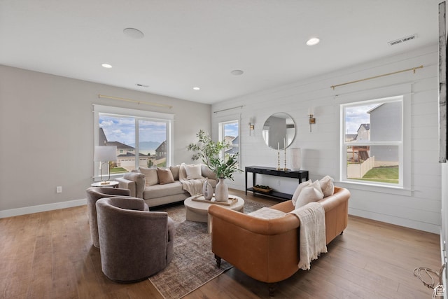 3256 S Iron Hill Cir, Saratoga Springs, UT 84045 - living area featuring hardwood / wood-style flooring and recessed lighting
