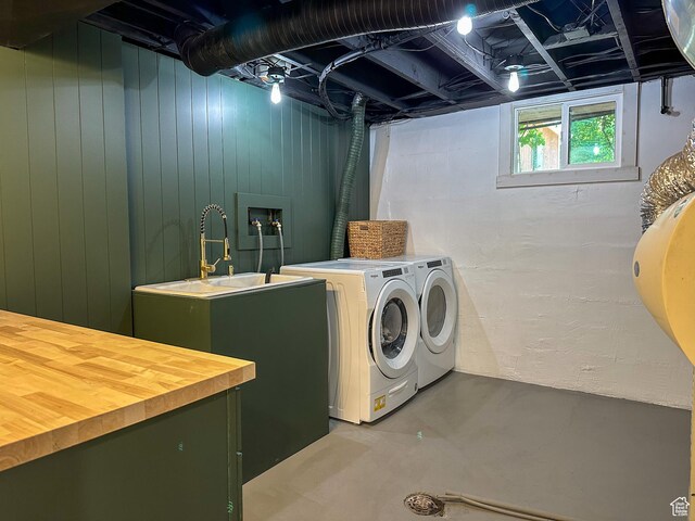 3269 Liberty Ave, Ogden, UT 84403 - laundry room with washing machine and clothes dryer