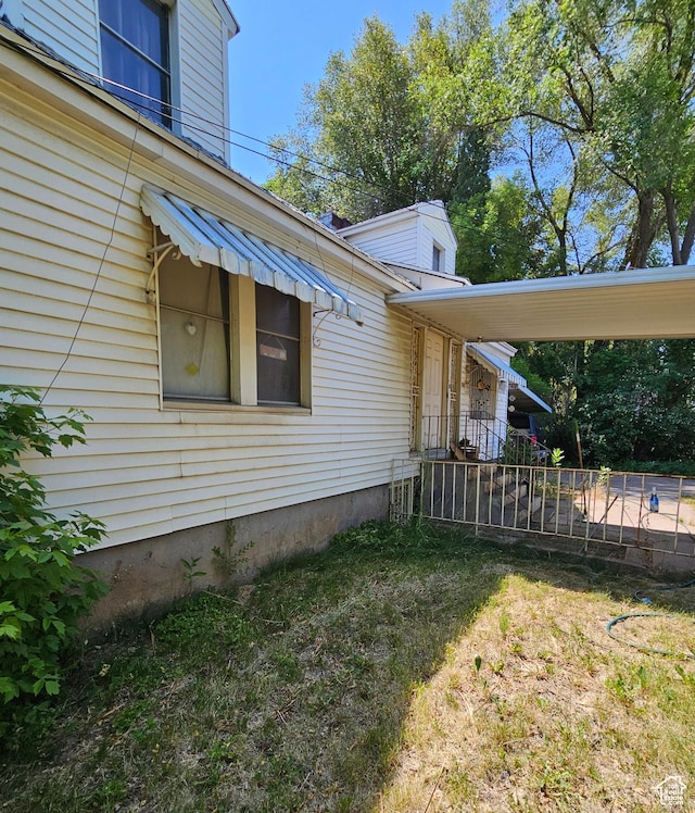 110 S Wall Ave E, Ogden, UT 84404 - view of side of home
