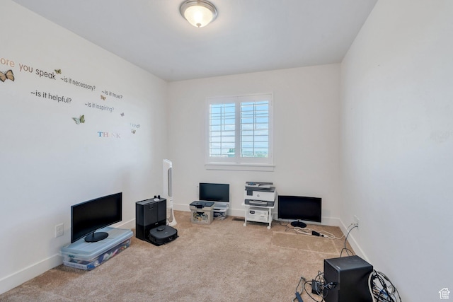 766 S Aspen Cir, Provo, UT 84606 - carpeted living area featuring baseboards and a desk