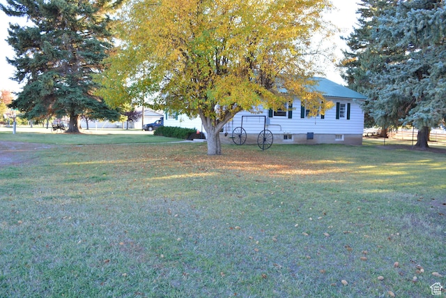 114 W 7th St, Georgetown, ID 83239 - view of front of home featuring a front yard