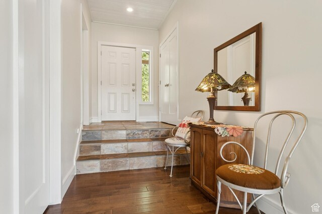 3922 View Pointe Dr, Park City, UT 84098 - entryway featuring wood-type flooring and recessed lighting