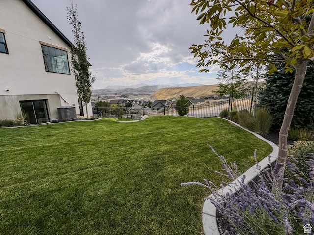 5469 N Meadow Lark Ln, Lehi, UT 84043 - view of yard featuring a mountain view
